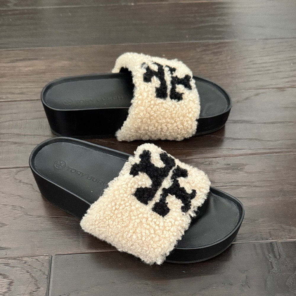 Tory Burch Cream and Black Fuzzy Slides
